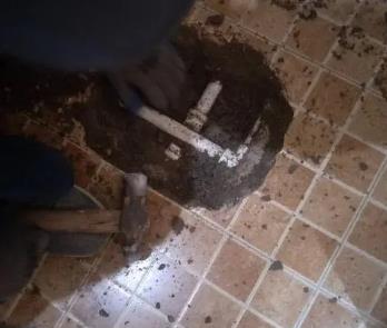 黄石市卫生间漏水维修公司为您分享下卫生间渗水如何处理及注意事项