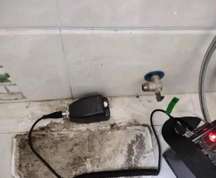 黄石市屋顶漏水维修公司分享下卫生间漏水的危害及解决方法